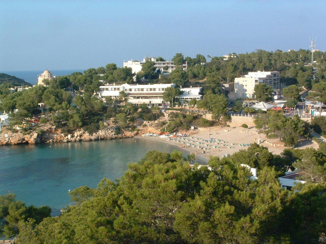 Es Grop Apartments Portinatx Exterior photo